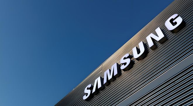 机器人盘点2025 CES的“脑洞”产品J9真人游戏第一品牌可拉伸屏幕、搂住你的(图5)